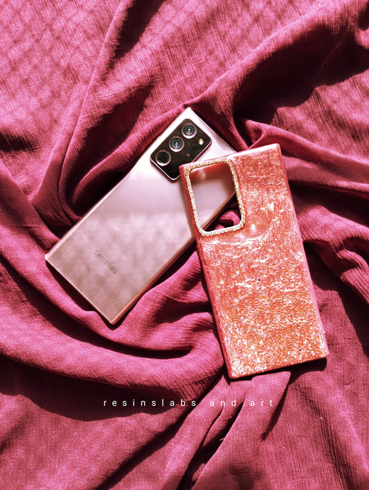 Polish & Pouch | GleamCase | Mobilecoverresin design